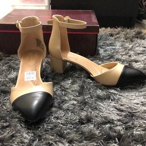 Brand New Dexter Flex Black & Nude Chunky Heel